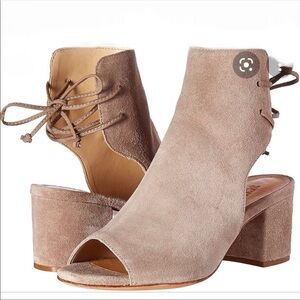 Schutz Binalia Lace Up Suede Block Heel Sandals size 6